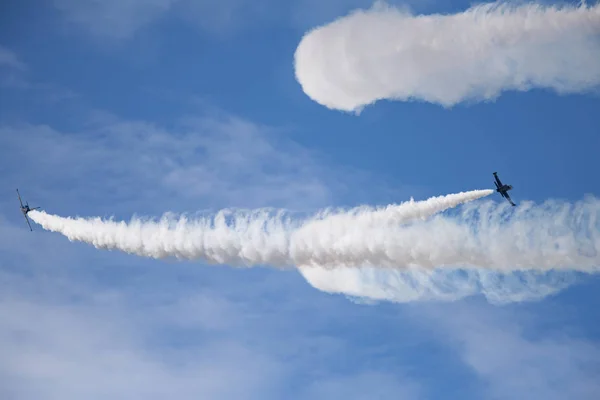 Novosibirsk Rusya Federasyonu Ağustos 2018 Akrobasi Ekibi Russ Albatros Uçakta — Stok fotoğraf