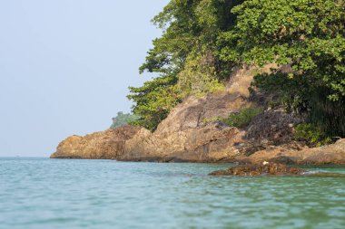 Lonely Beach, Koh Chang Adası'nın çevresi. Tayland.