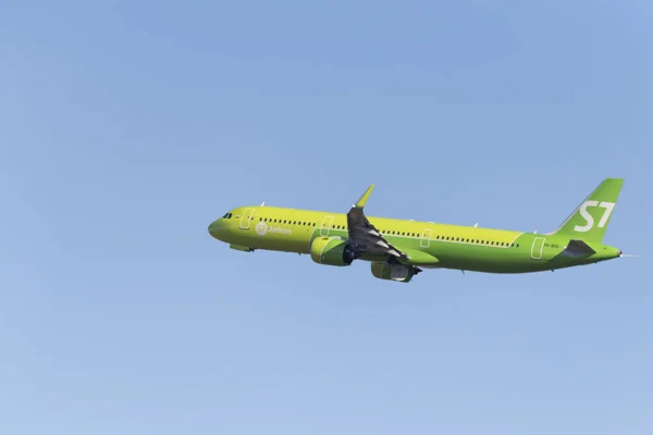 Airbus A321-271n Vq-Bgu S7 Airlines. — Photo