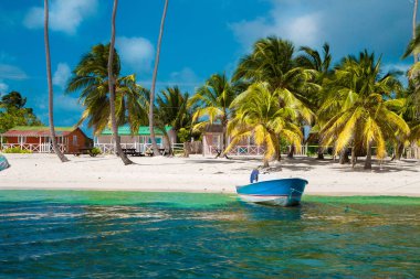 Dominik Cumhuriyeti, Saona Adası - Mano Juan Beach. Balıkçı köyü