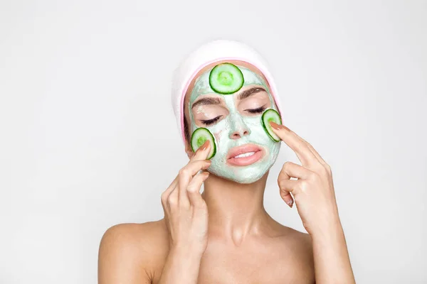 Beautiful Blond Woman Moisturized Face Mask Beauty Spa — Stock Photo, Image