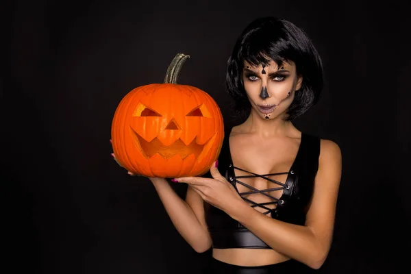 Femme Brune Sexy Dans Maquillage Lingerie Halloween Tenir Une Citrouille — Photo