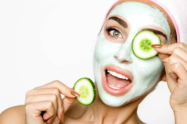 Young Smiling Woman Clay Mask Photo Attractive Young Woman Covering — Stock Photo, Image