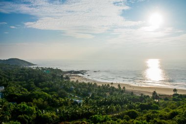 Goa kıyı şeridinin gündüz Hindistan 'daki doğal manzarası. 