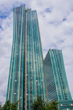 Tatil sırasında Astana şehrinden geçerek, Kazakistan   