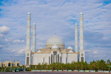 Gündüz Astana şehrinden geçerek, Kazakistan  