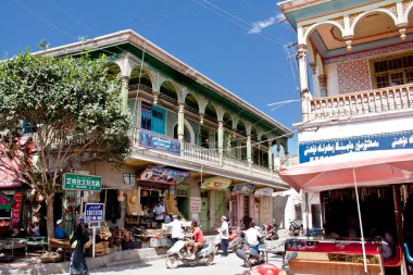 Batı Çin, Uygur, Türkistan