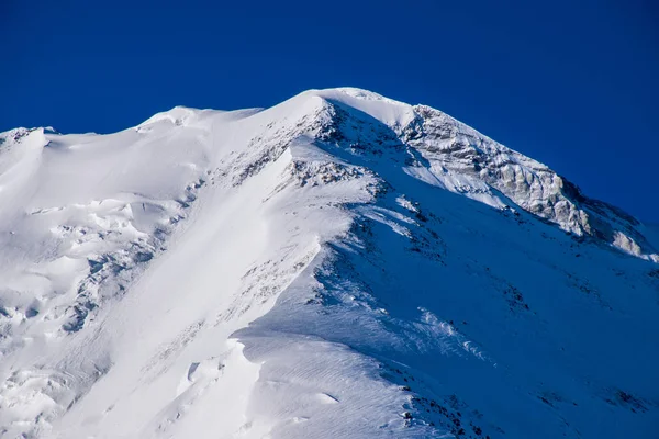 Hermosas Montañas Nevadas Kazajstán —  Fotos de Stock
