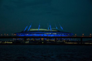 St Petersburg'un muhteşem gece manzarası 