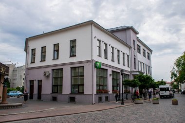 Grodno, Beyaz Rusya - Haziran 2018: Avrupa'nın en çok şehir olan Belarus'un merkezi sokakları ve tarihi evleri