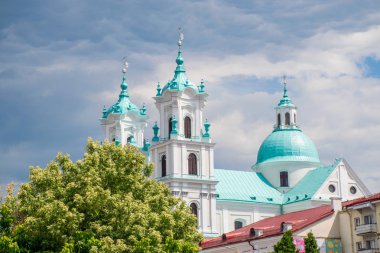 Grodno, Beyaz Rusya - Haziran 2018: Famous Landmark Is St. Francis Xavier Katedrali Sunny Yaz Günü Hrodna'da