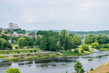 Grodno, Beyaz Rusya - Haziran 2018: Avrupa'nın en çok şehir olan Belarus'un merkezi sokakları ve tarihi evleri