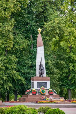 Grodno, Beyaz Rusya - Haziran 2018: Avrupa'nın en çok şehir olan Belarus'un merkezi sokakları ve tarihi evleri