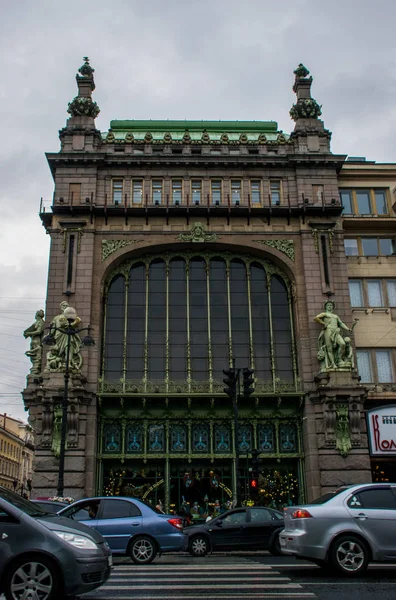 Telhado Andando São Petersburgo Pôr Sol Atividade Turística Alternativa Mais — Fotografia de Stock