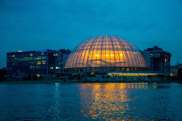 Erstaunliche Nacht Blick Auf Petersburg — Stockfoto