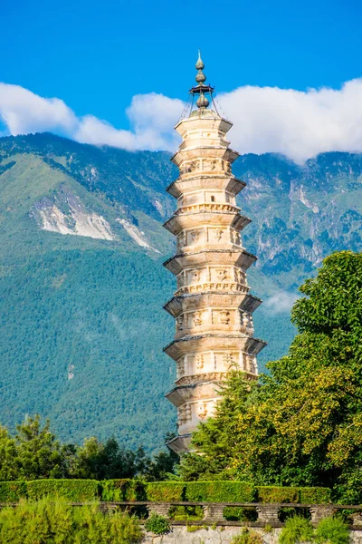 Dali China Out 2018 Três Pagodes Templo Chongsheng Perto Cidade — Fotografia de Stock