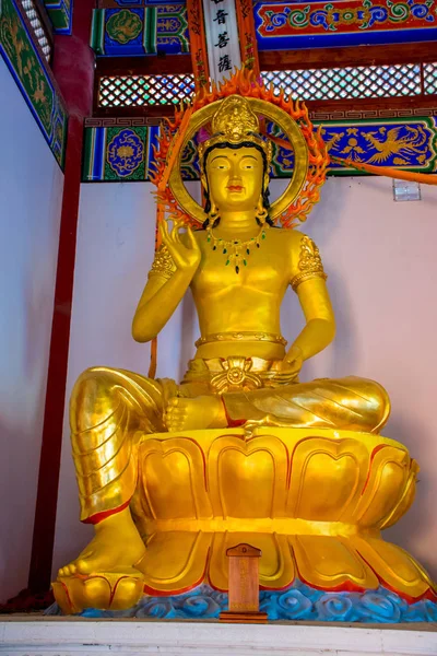 Dali Provincia Dello Yunnan Cina Ott 2018 Statue Buddiste Oro — Foto Stock