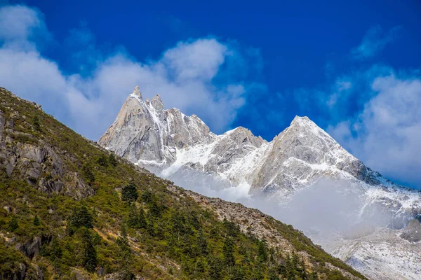 Viaggiando Verso Montagna Kampo Nenang Nel Tibet Orientale Sichuan Cina — Foto Stock