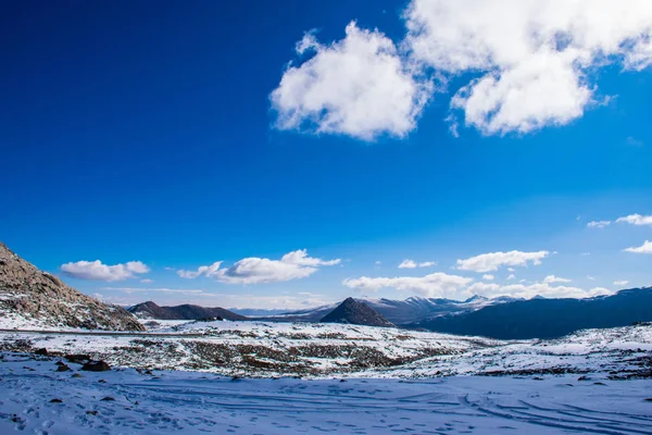 Doğu Tibet Sichuan Çin Deki Kampo Nenang Dağına Gidiyor — Stok fotoğraf