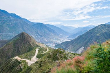 Doğu Tibet 'teki Kawa Karpo Dağı manzarası, Yunnan, Çin