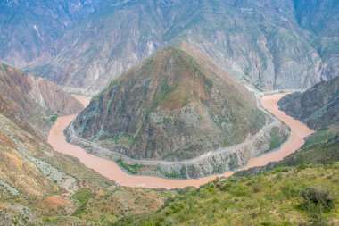 Doğu Tibet 'teki Kawa Karpo Dağı manzarası, Yunnan, Çin