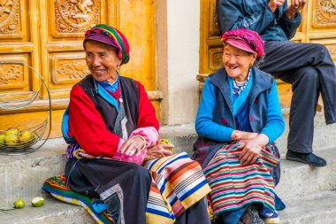 Doğu Tibet 'teki Kawa Karpo dağına seyahat, Yunnan, Çin