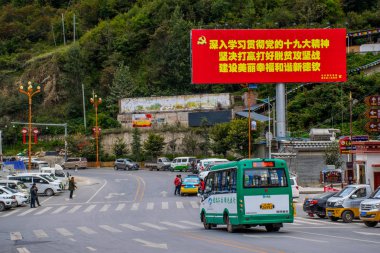 Doğu Tibet 'teki Kawa Karpo dağına seyahat, Yunnan, Çin
