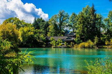 Lijiang bölgesinin geleneksel mimarisi ve doğası, Yunnan, Çin