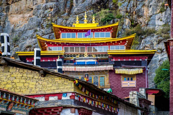 Aldeia Tibetana Com Casas Pedra Tradicionais Torno Drogas Dje Mosteiro — Fotografia de Stock