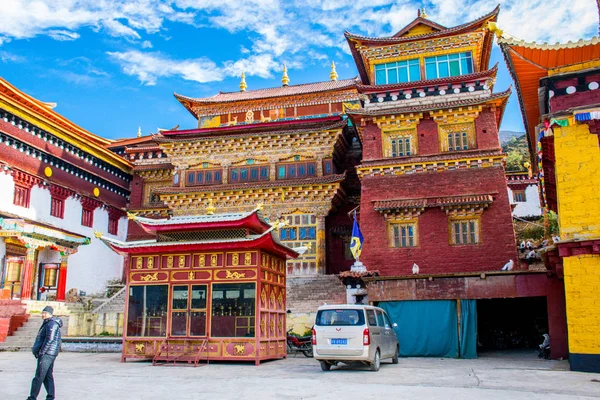 Tibetská Vesnice Tradičními Kamennými Domy Kolem Drogově Tibetského Kláštera Padma — Stock fotografie