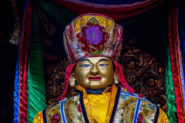 Palyul Sichuan China Mayo 2016 Estatua Oro Del Guru Rinpoche — Foto de Stock