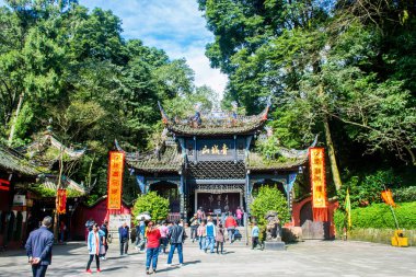 Qing Cheng Shan Dağı, Sichuan 'a gidiyor.