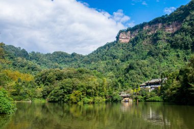 Qing Cheng Shan Dağı, Sichuan 'a gidiyor.