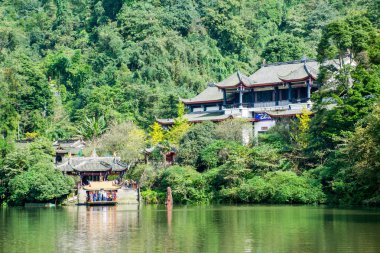 Qing Cheng Shan Dağı, Sichuan 'a gidiyor.