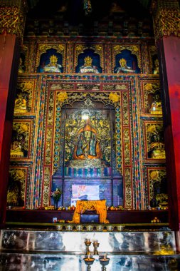 Şangri-La İlçesi 'nden geçen Yunnan 