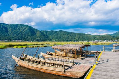 Yunnan, Tengchong ilçesinden geçiyor. 