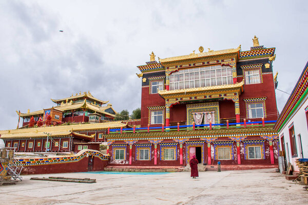 traditional architecture of Yachen Gar, Eastern Tibet, Kham
