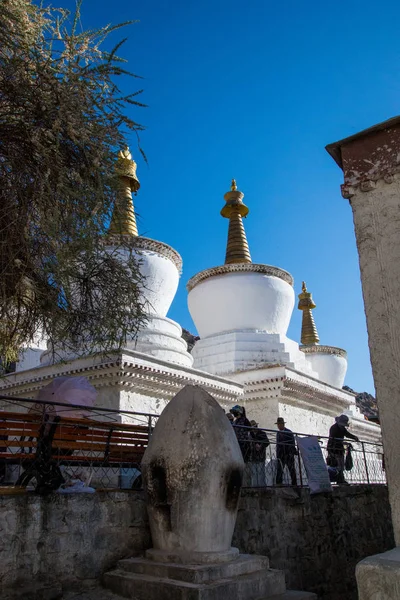 Shigatse Zentraltibet China Mai 2019 Innenhof Des Buddhistischen Klosters Tashi — Stockfoto