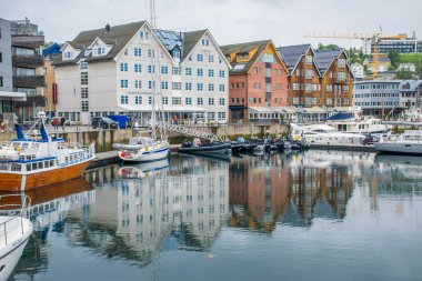 Tromso şehri mimarisini görmek, Norveç 