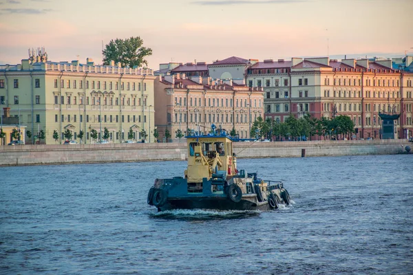 Caminando Por Ciudad San Petersburgo Durante Día Rusia — Foto de Stock