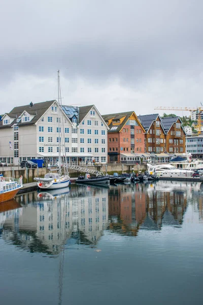 挪威特罗姆瑟市建筑观光游览 — 图库照片