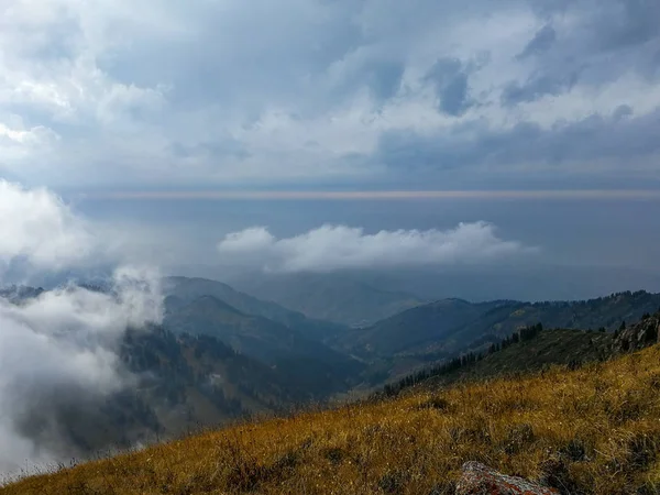 Uitzicht Bergen Buurt Van Almaty Tian Shan Alatau Kazachstan — Stockfoto