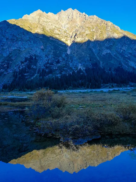 Vista Las Montañas Cerca Almaty Tian Shan Alatau Kazajstán —  Fotos de Stock