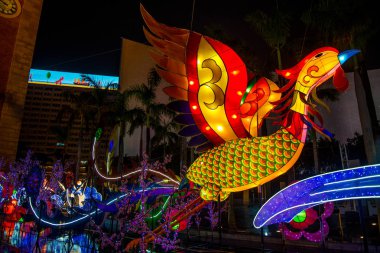 Gece vakti Hong Kong 'un ışıklandırılması, Çin