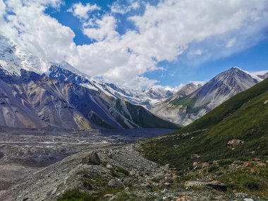 Mermer Duvar 'ın manzarası, Tian Shan, Kazakistan