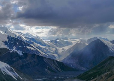 Mermer Duvar 'ın manzarası, Tian Shan, Kazakistan