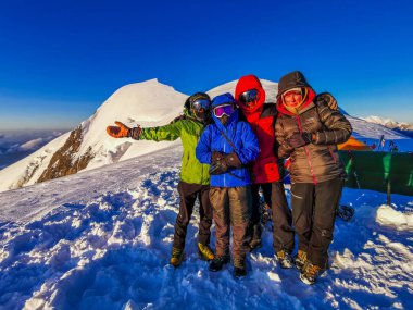 Mermer Duvar Zirvesi, Tian Shan, Kazakistan 