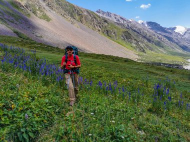 Mermer Duvar Zirvesi, Tian Shan, Kazakistan 