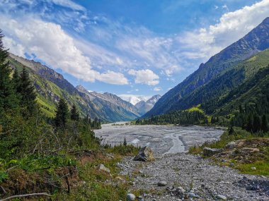 Mermer Duvar 'ın manzarası, Tian Shan, Kazakistan