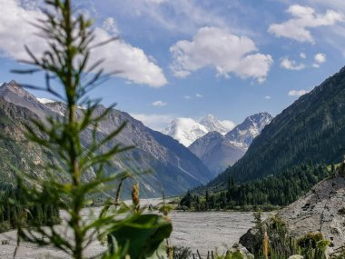 Mermer Duvar 'ın manzarası, Tian Shan, Kazakistan